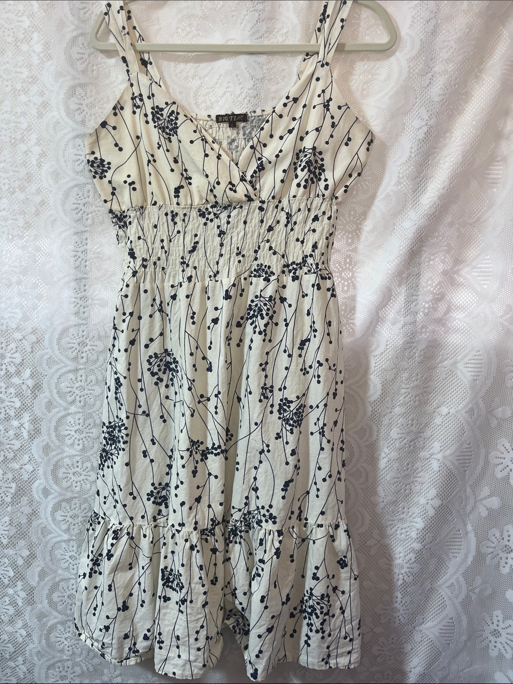Big Time Sleeveless Cream Floral Midi Dress with Smocked Waist L